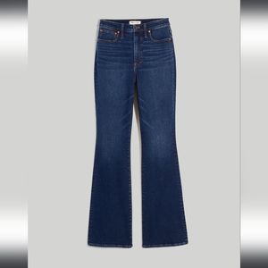 Curvy skinny flare jeans